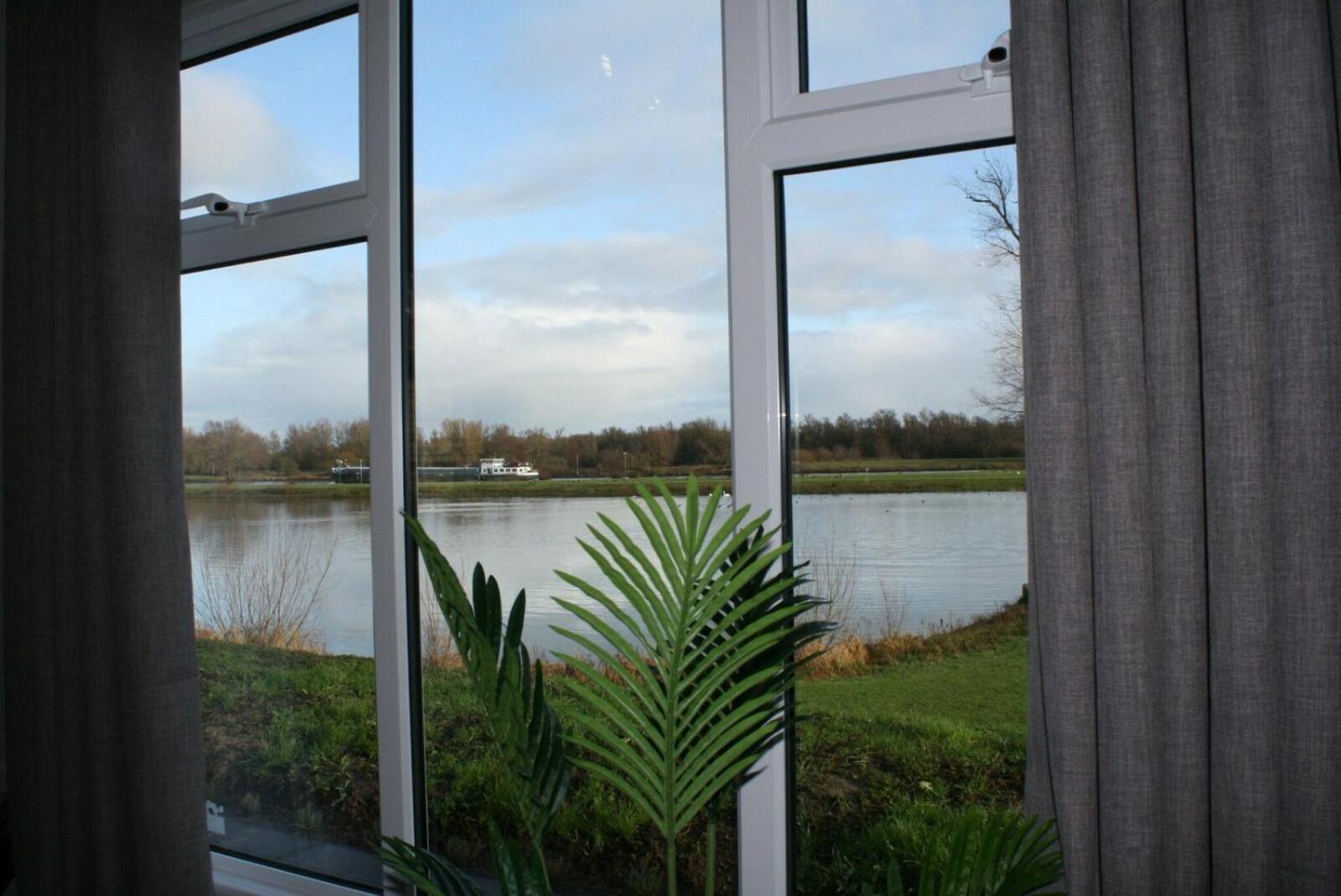 Recreatiepark En Jachthaven De Scherpenhof Terwolde 객실 사진